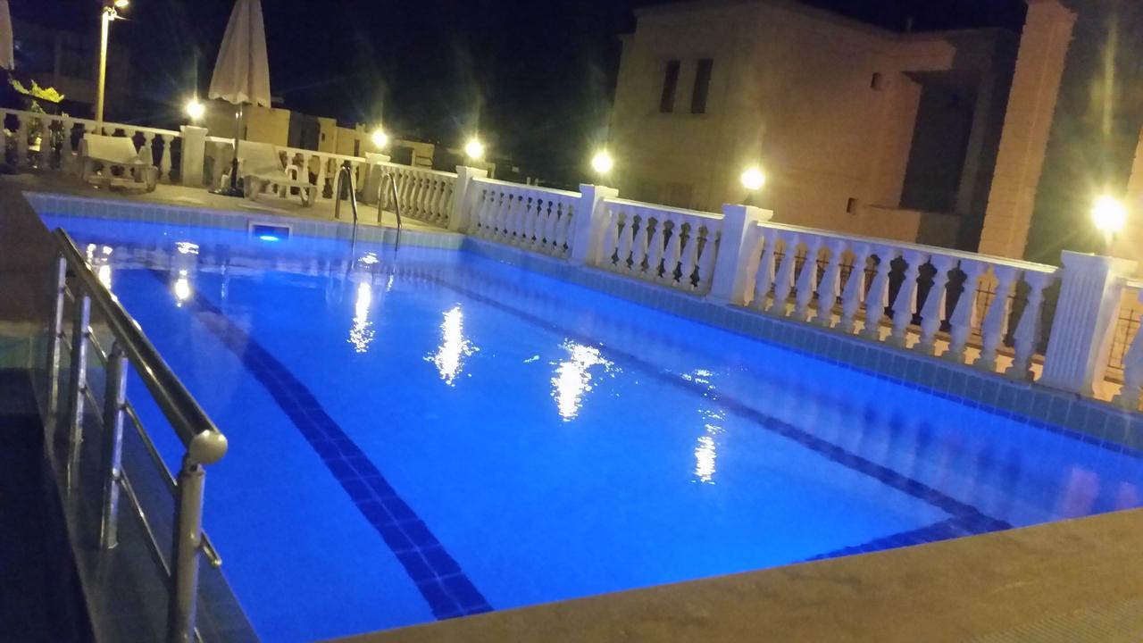 Stone Otel *